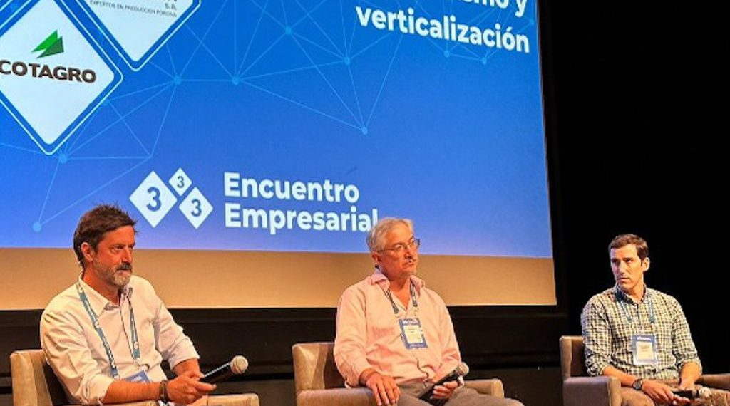 BLD+ en un encuentro con el sector porcino
