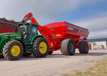 AKRON llega a Agroactiva con demostración de Drones Agrícolas DJI en vivo y financiación directa de fábrica