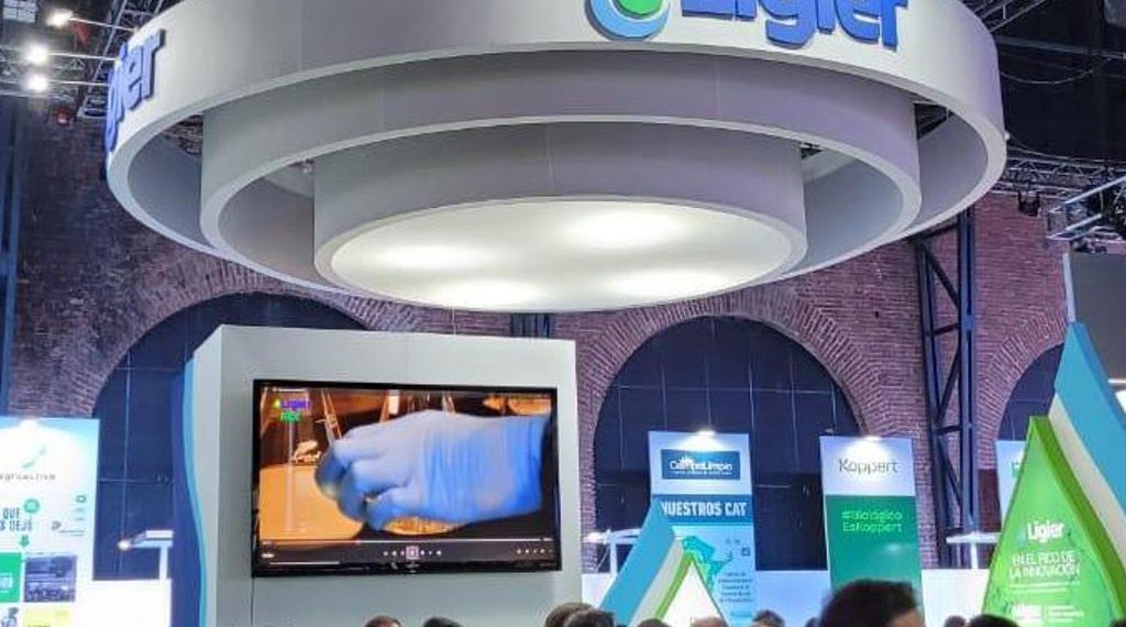 Grupo Bee presentó dos revolucionarias novedades en el Congreso de Aapresid