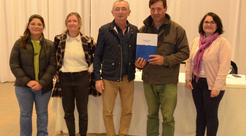 En la última semana, el gobierno provincial entregó créditos a tasa cero por más de 126 millones de pesos a productores afectados por la sequía