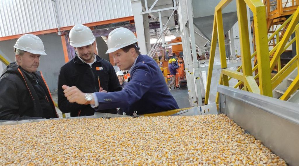 KWS Argentina recibió a uno de los máximos directivos de la compañía en su planta de Manuel Ocampo