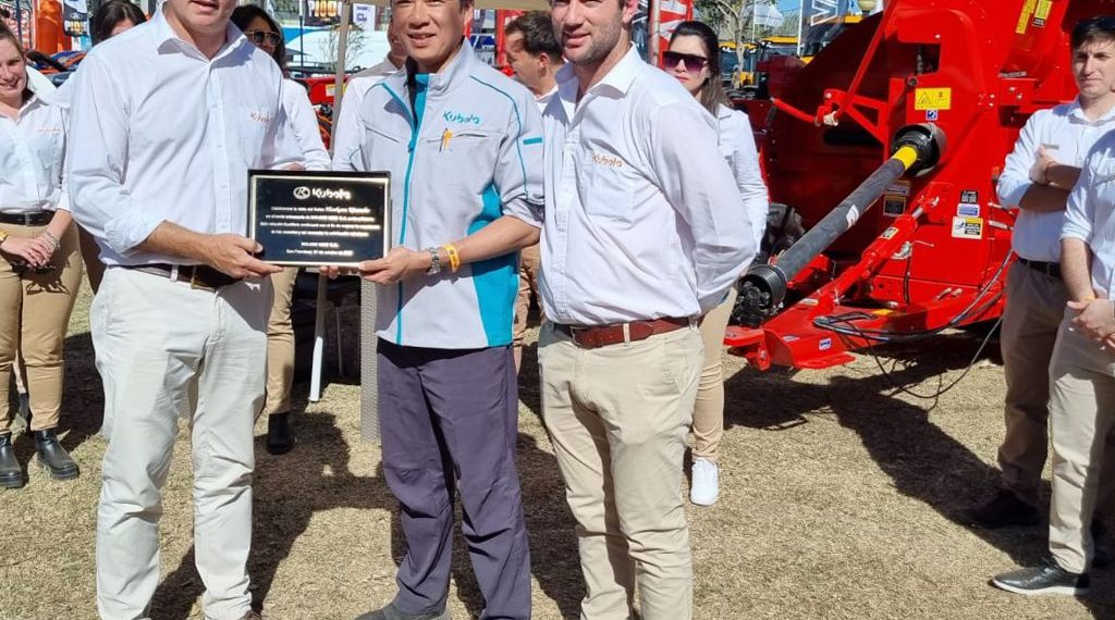 Hisakazu Kitanobo, General Manager de Kubota Tractores, visitó Argentina y constató el gran potencial en la producción de alimentos