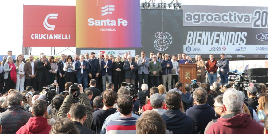 Recorrida, presentación y contacto con el territorio: nutrida agenda de Simioni en Agroactiva