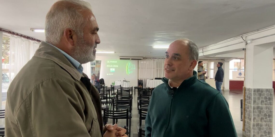 Charla ICREVA sobre soja Enlist en Empalme Villa Constitución (Santa Fe)