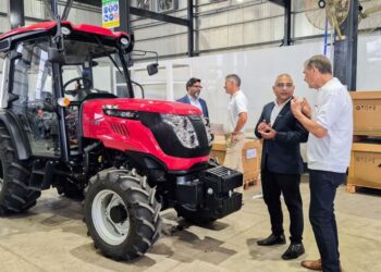 Apache Solis fortalece el negocio de tractores en Argentina