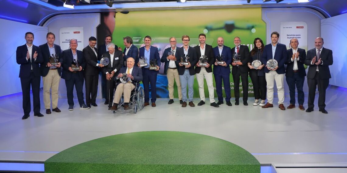 Historias que inspiran, innovaciones que transforman: abre la inscripción al Premio a la Excelencia Agropecuaria