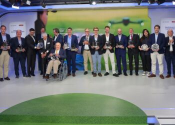 Historias que inspiran, innovaciones que transforman: abre la inscripción al Premio a la Excelencia Agropecuaria